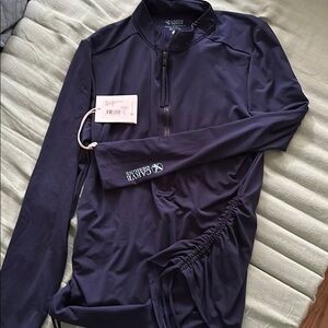 NWT Carve Designs rashguard